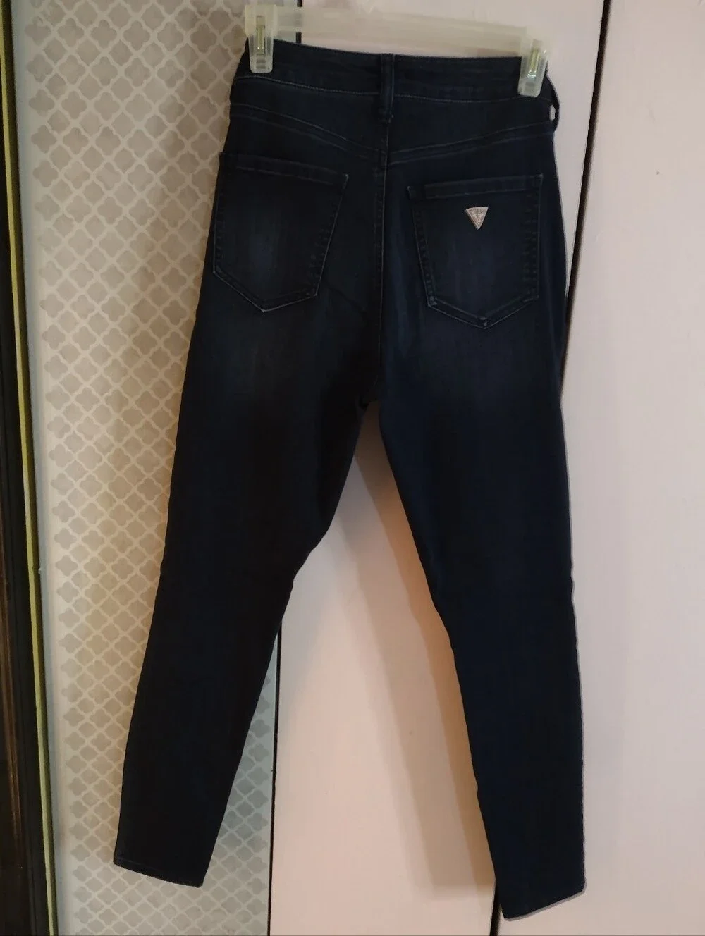 GUESS Women's Dark Indigo High-Rise Skinny Jeans